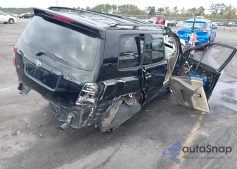 2005 Toyota Highlander Limited V6 z USA, uszkodzony, nr VIN JTEDP21A550046040